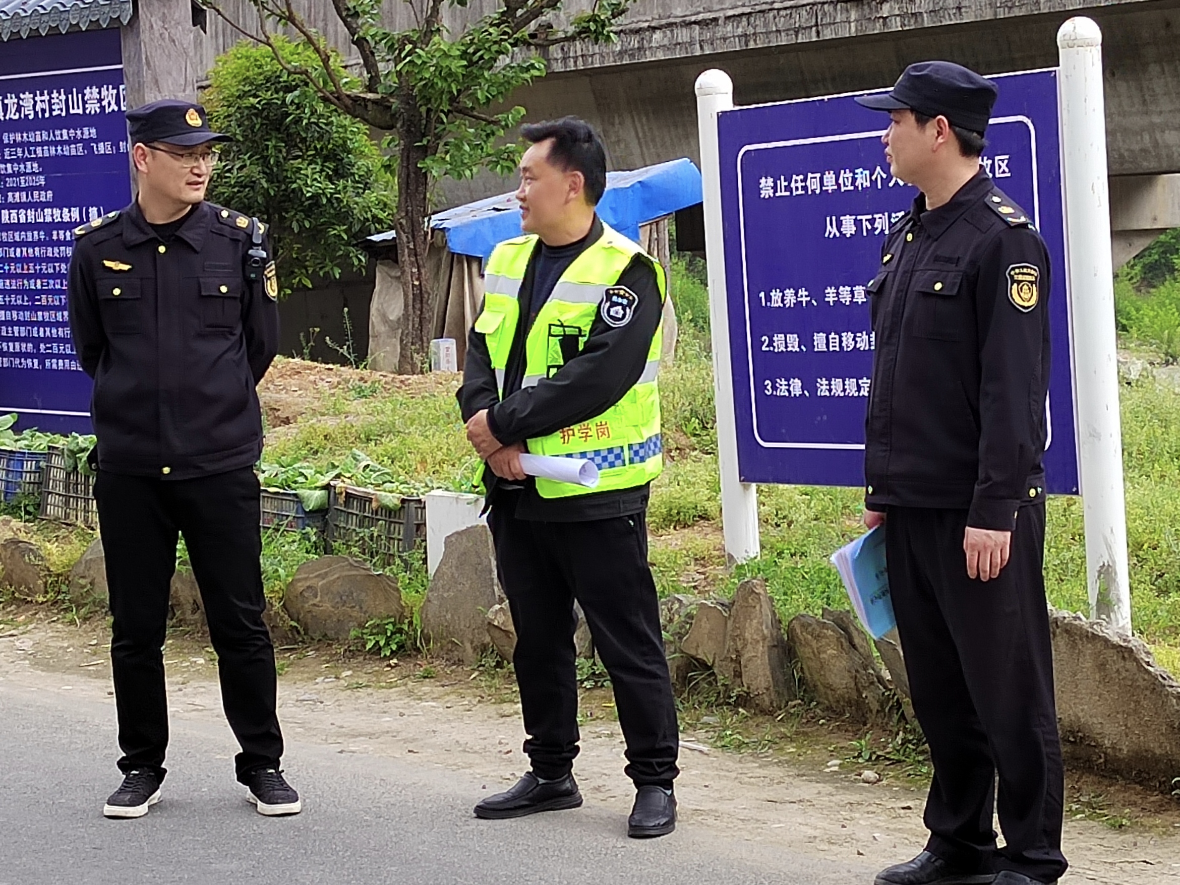 运管部门督查交通运输情况